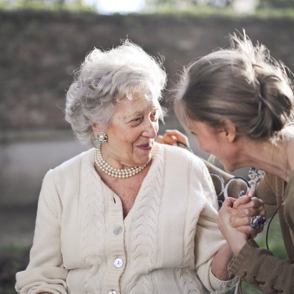 Tips for Helping the Elderly in Your Neighborhood